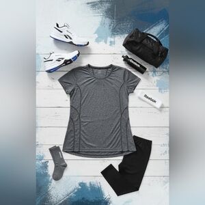 Reebok Gray Athletic Crew Neck Shirt Small Stretch